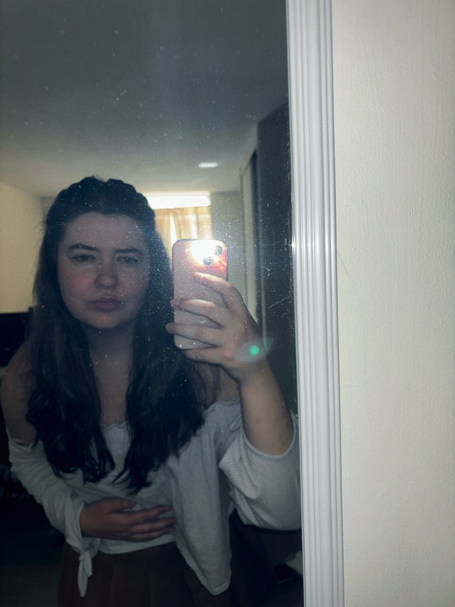 QueenFrosti's tweet photo. Happy Valentine’s Day🤍 https://t.co/AaRsolztuS