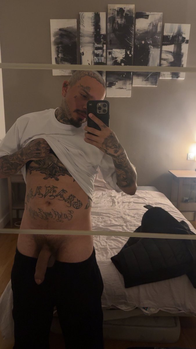 ᴅʀᴇᴀᴍʏ ★ tweet media