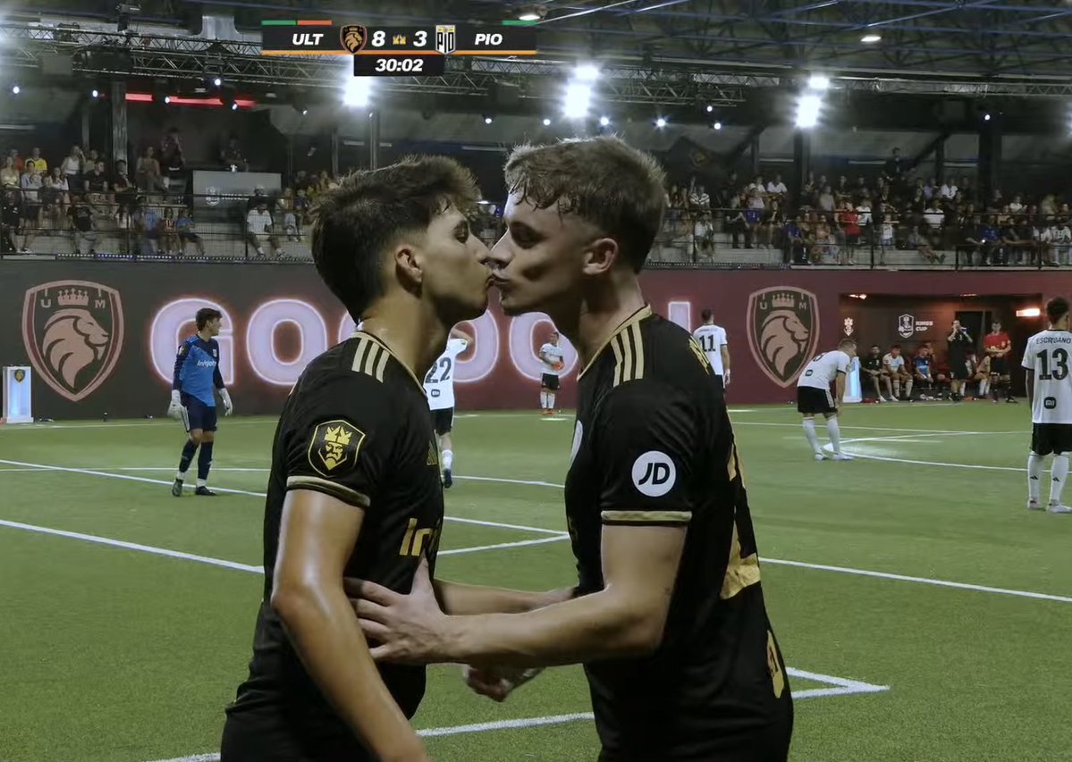 Feliz San Valentin 😘 <a href="/KingsLeague/">Kings League Spain</a> <a href="/KingsLeagueMENA/">Kings League MENA</a>