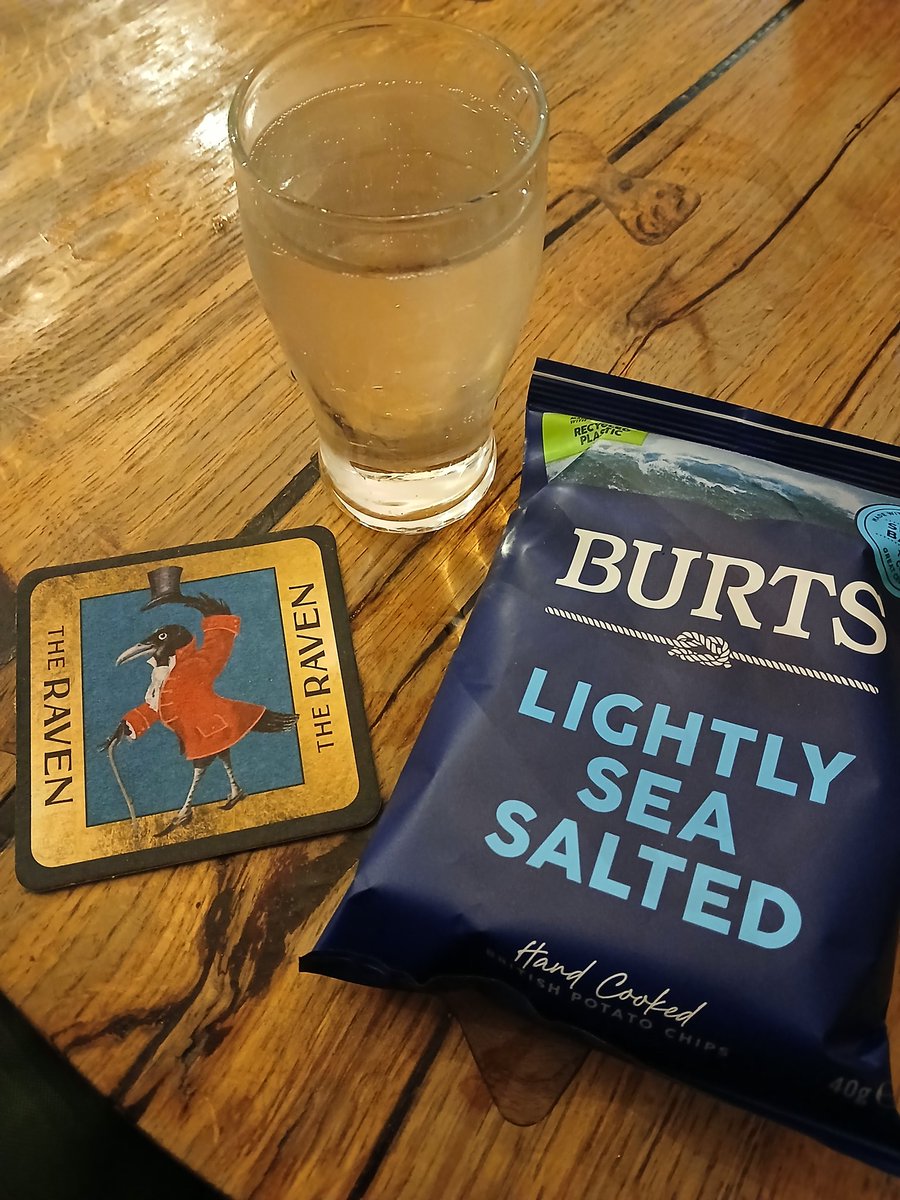 clairywairy88's tweet image. So, a sunny ☀️ Saturday in beautiful #Bath had to be followed by a visit to the fabulous #TheRaven in #QuietStreet x ✨️💛✨️