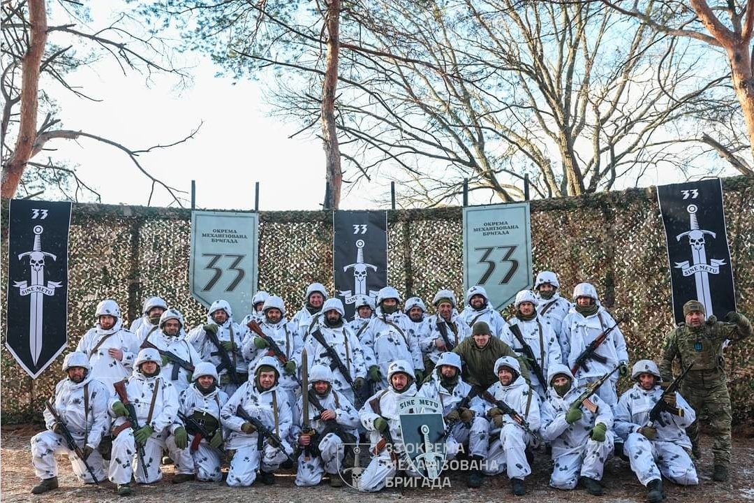 Представляю если бы меня бусифицировали и перед утилизацией заставили участвовать в обрядах с попАми, под имитирующими символику Третьего Рейха флагами.

Как же мне повезло уехать из этого гадюшника раньше.