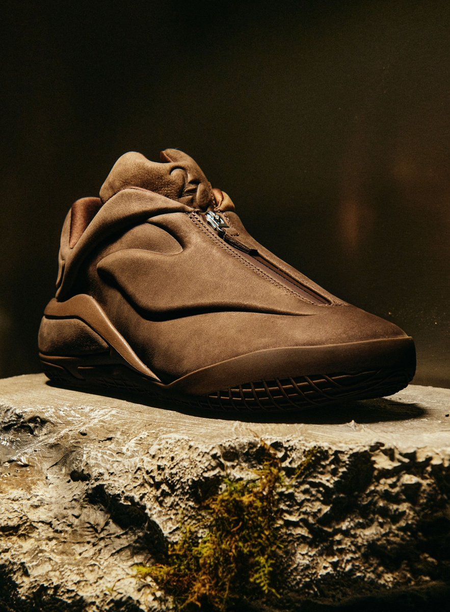 Modern Notoriety tweet media