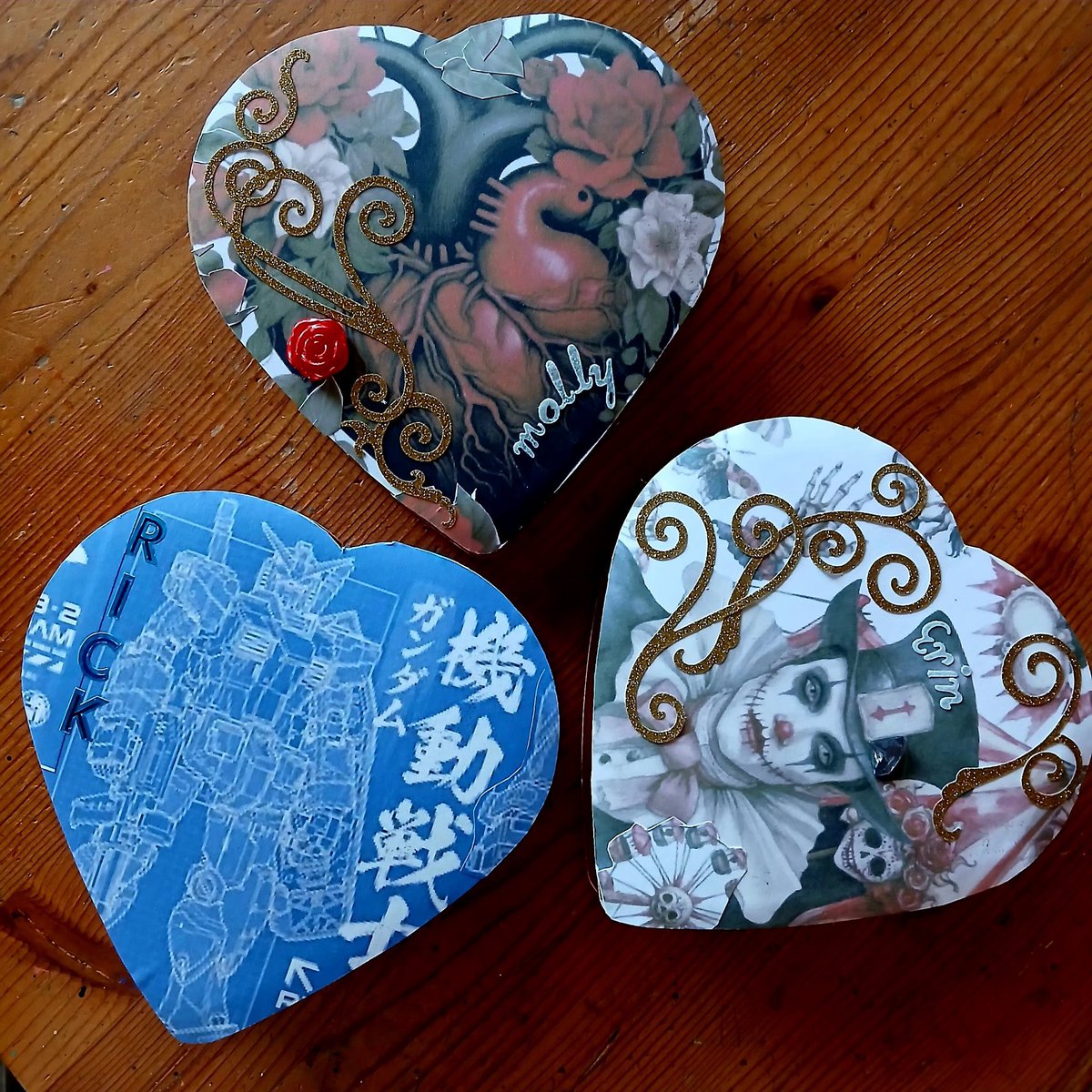 lisathegeekmom's tweet photo. When they don’t make  #ValentinesDay chocolates with the designs you want..buy the cheap ones and make them epic, because @Minionfeeding deserves #Gundam chocolates

#HappyValentinesDay https://t.co/zIcB4z4Gu1