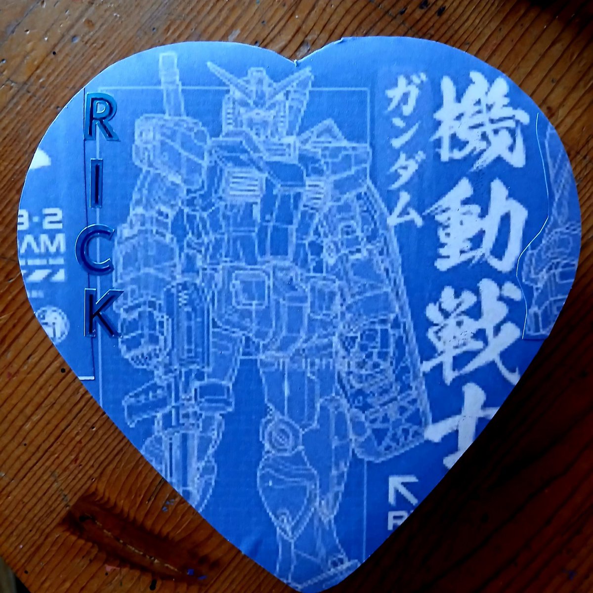 lisathegeekmom's tweet photo. When they don’t make  #ValentinesDay chocolates with the designs you want..buy the cheap ones and make them epic, because @Minionfeeding deserves #Gundam chocolates

#HappyValentinesDay https://t.co/zIcB4z4Gu1