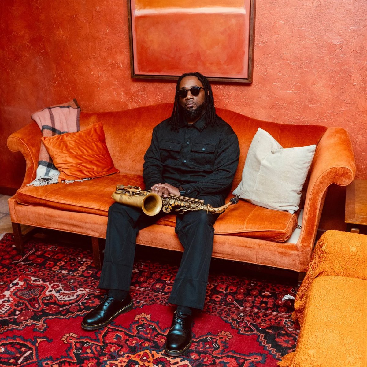 2.14 is here 🌹
8-track live studio album recorded at Panhandle House (Denton, TX).
Intimate. Unfiltered. Built for connection.

Deluxe = album + mini-doc + digital booklet w/ liner notes.
Own the full experience. VandellMusic.com
Streaming everywhere.