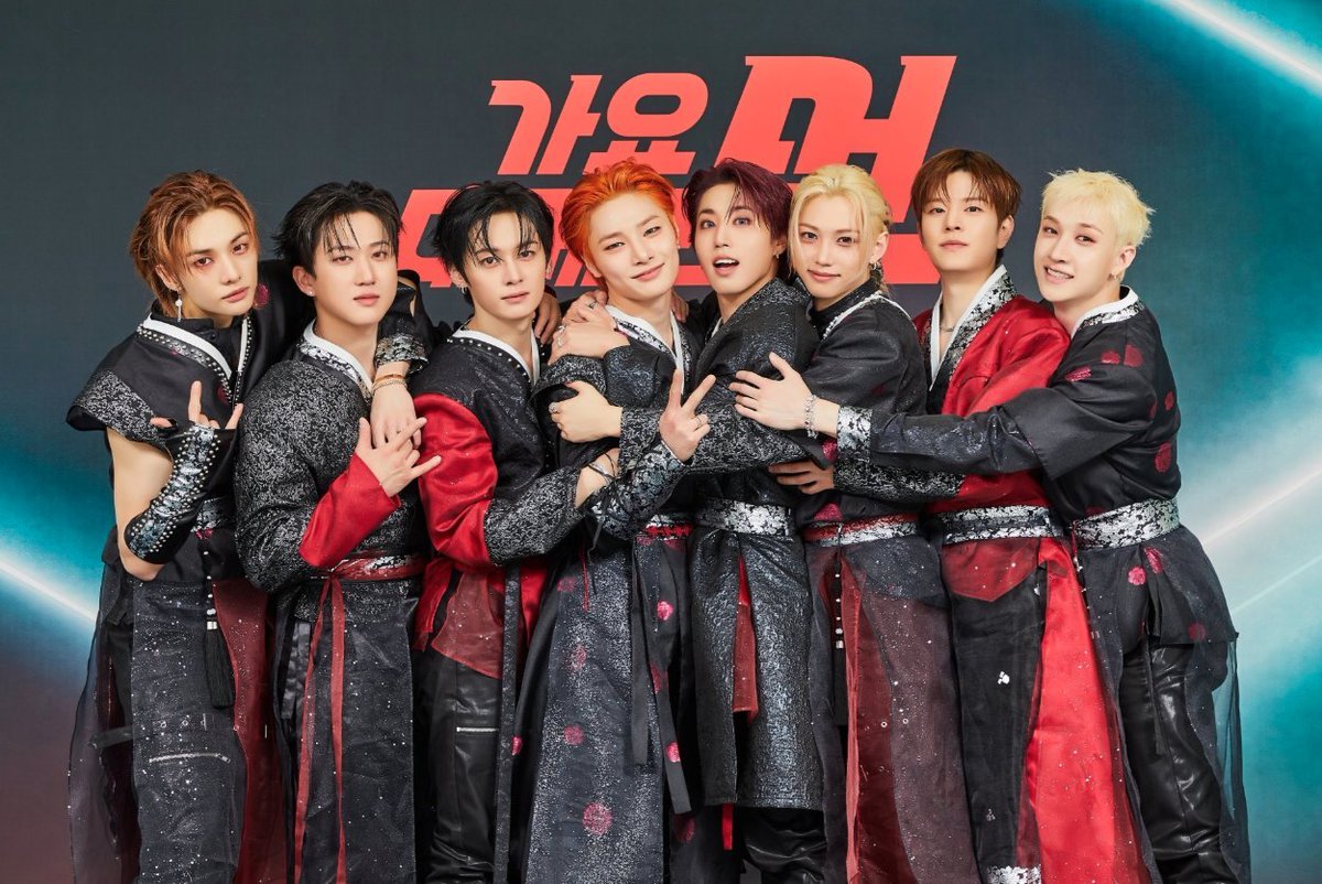 𝕫𝕖𝕝 ༄ (@nxt2bang) on Twitter photo 