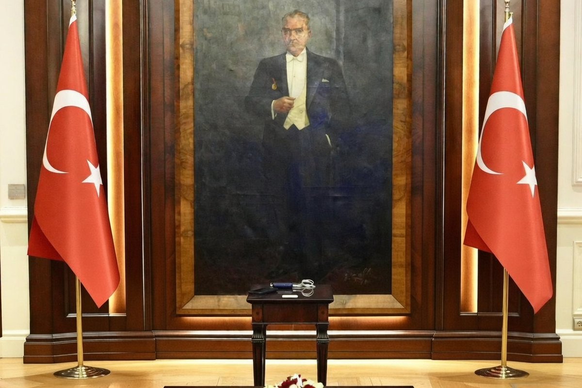 <a href="/KMilliye1919/">Kuvâyi Milliye</a>