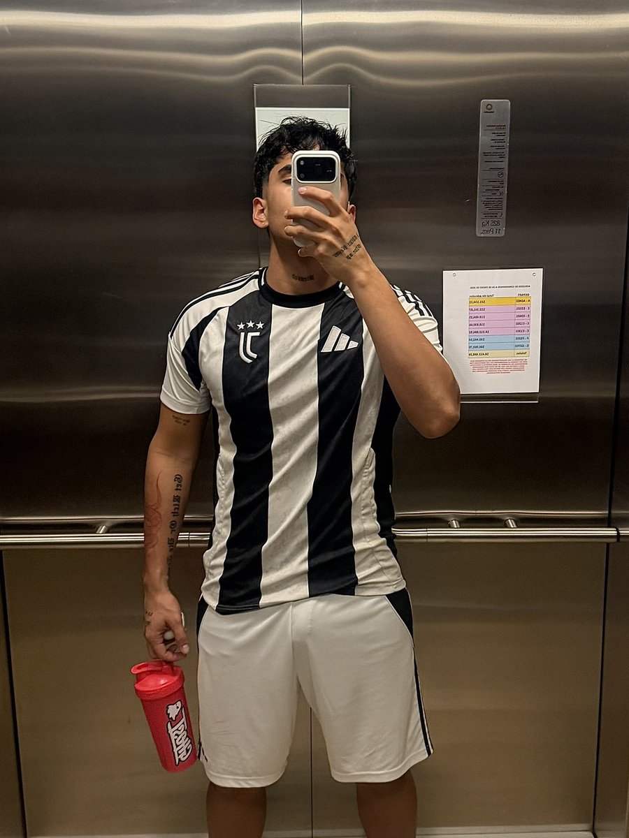 Daniel Esteban tweet media