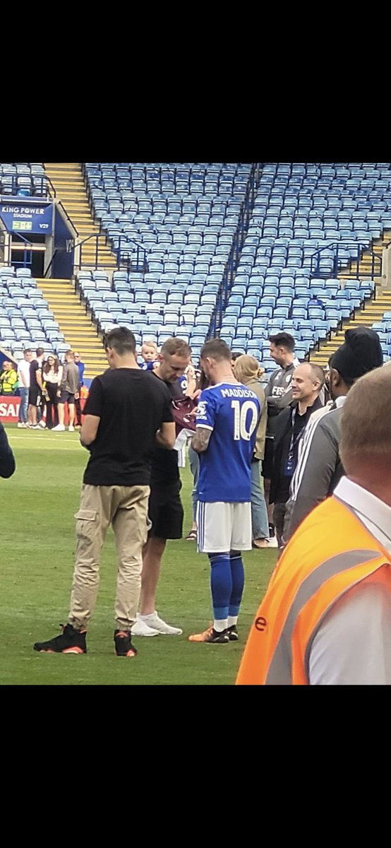 Rob Guest tweet media