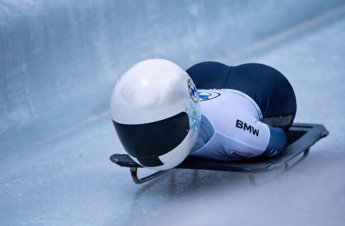 Watching it jiggle in women's skeleton #Olympics2026
