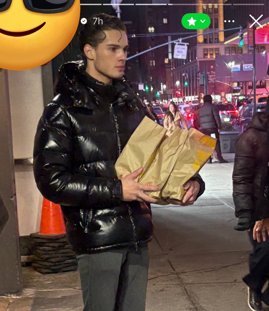 visual basic tweet media