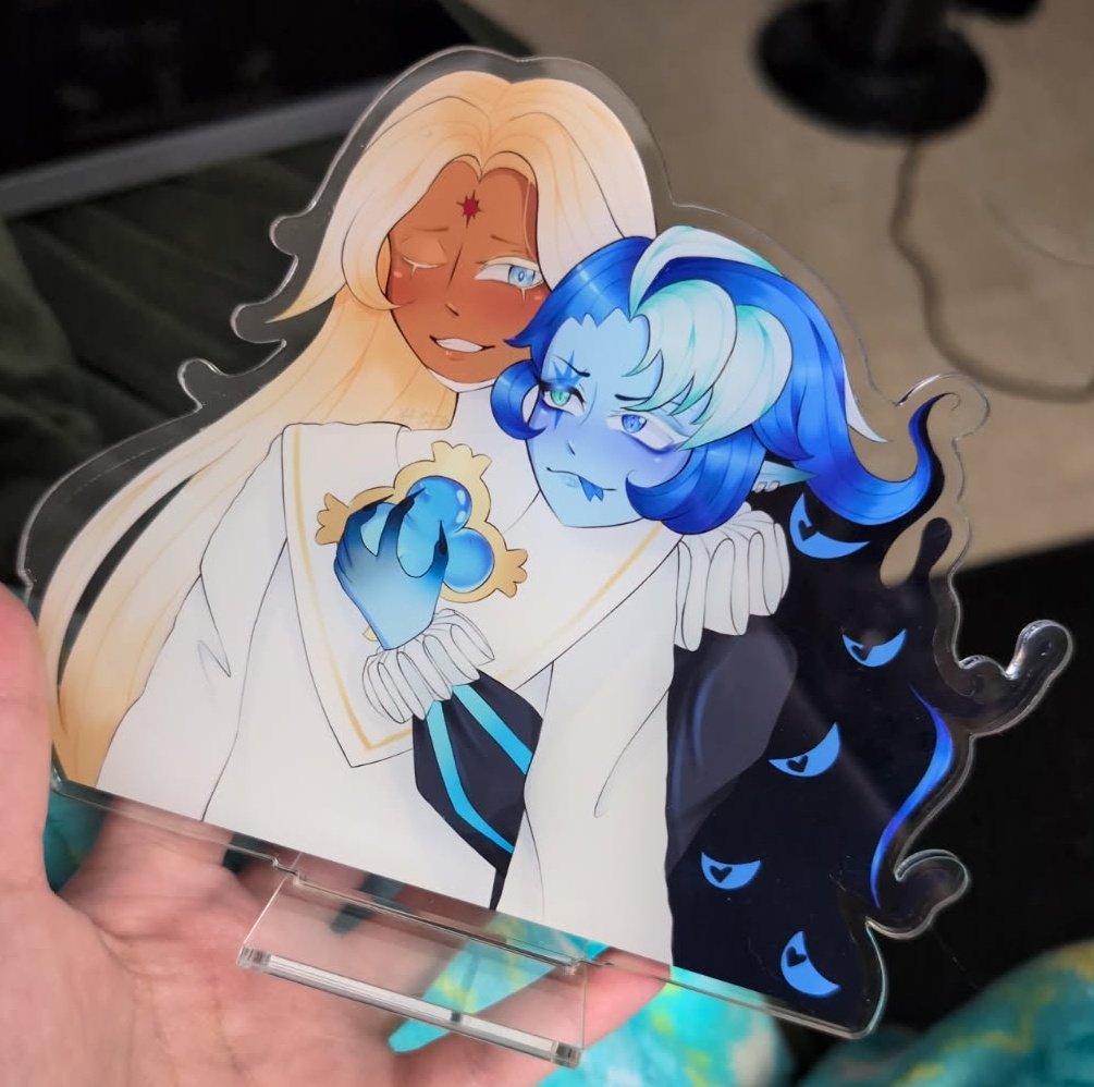 C0LLEX's tweet photo. I also ordered an acrylic stand to be made of my shadowvanilla art because I wanna make a shelf dedicated to the two of them. And the fact that it arrived on Valentine's day is so funny to me 😭 https://t.co/en2ue2ziXy