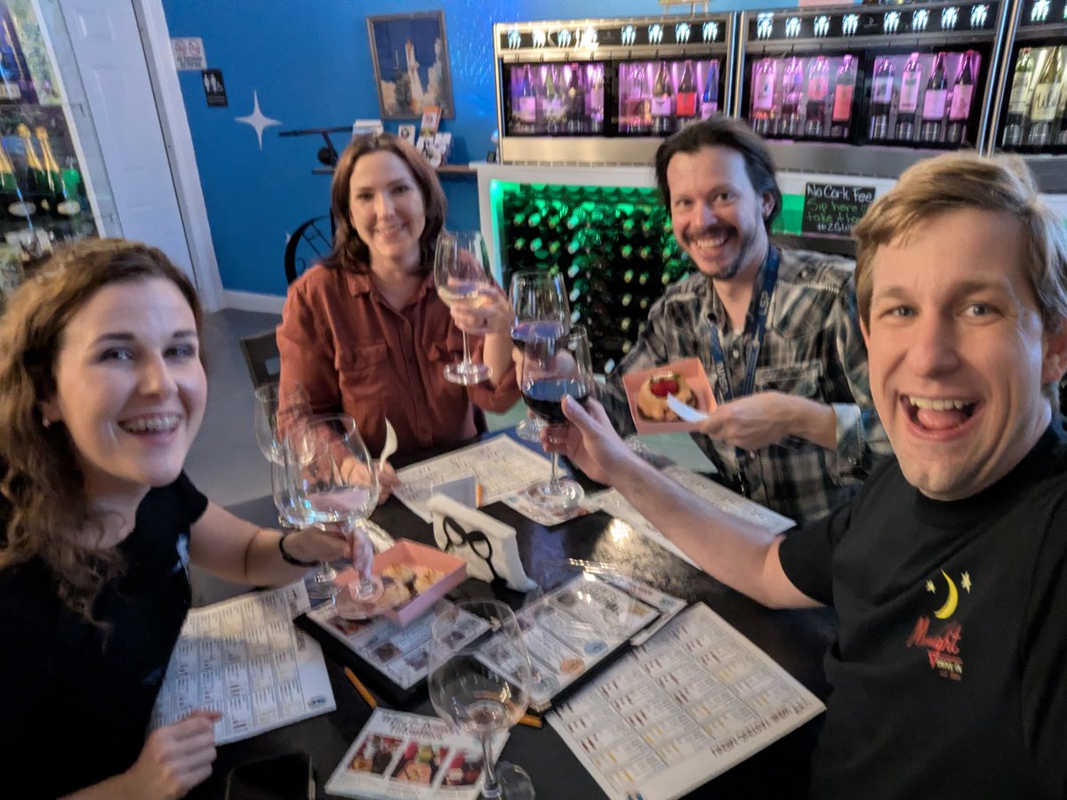 bonzack's tweet photo. Space Date: Zero Gravity Wine Bar
Lots to try! Have a small taste of each one, or fill a glass with one you love. Also, they have a tradition to have a saké when a train goes by.
https://t.co/Zezc8BNmGk
Titusville on South Hopkins Ave. https://t.co/zS7yVN2f57