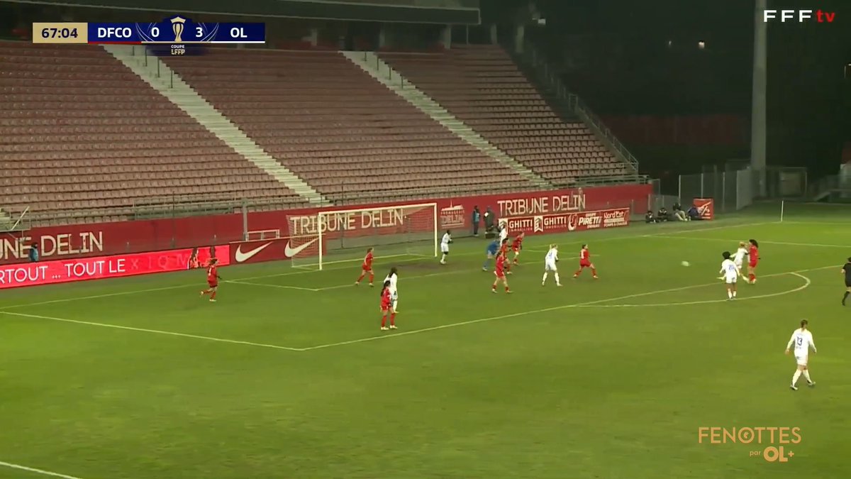 fenottes's tweet photo. #DFCO 0-3 #OL
Heaps tente depuis l'entrée de la surface, la balle fracasse la transversale.
(68ᵉ mn)
#DFCOOL #CLFFP https://t.co/XtODpw1vvQ