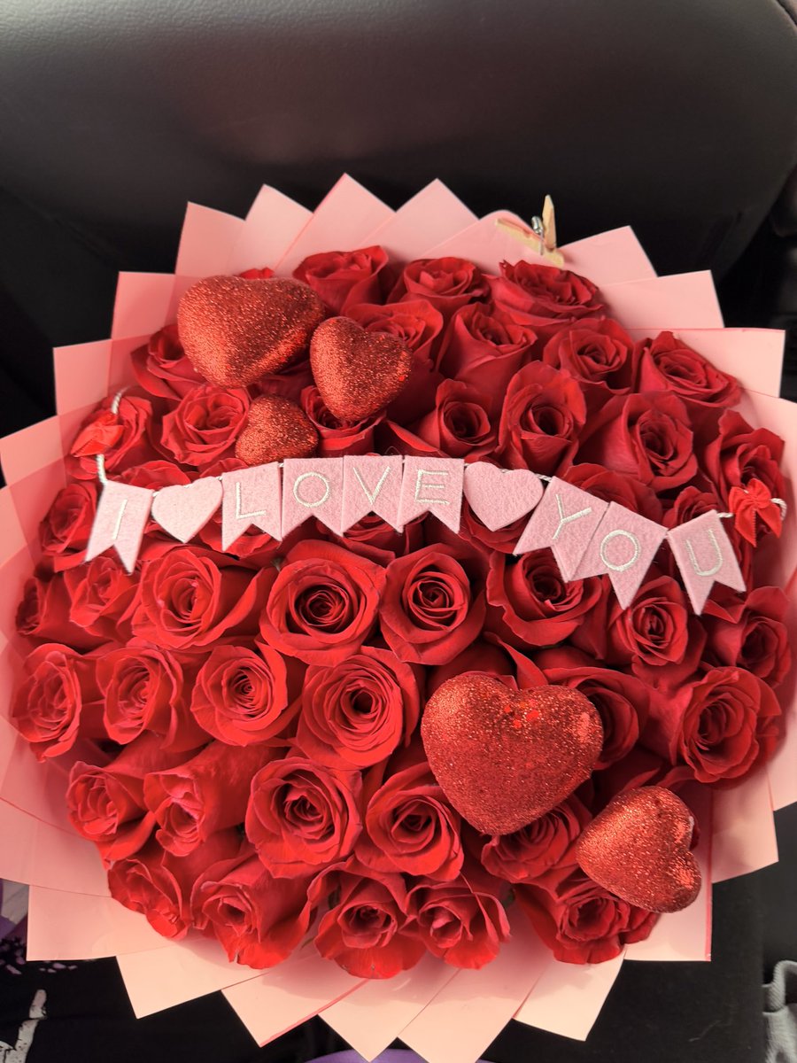 _earthtomya's tweet photo. 🥰 https://t.co/4HwNMXXuxE