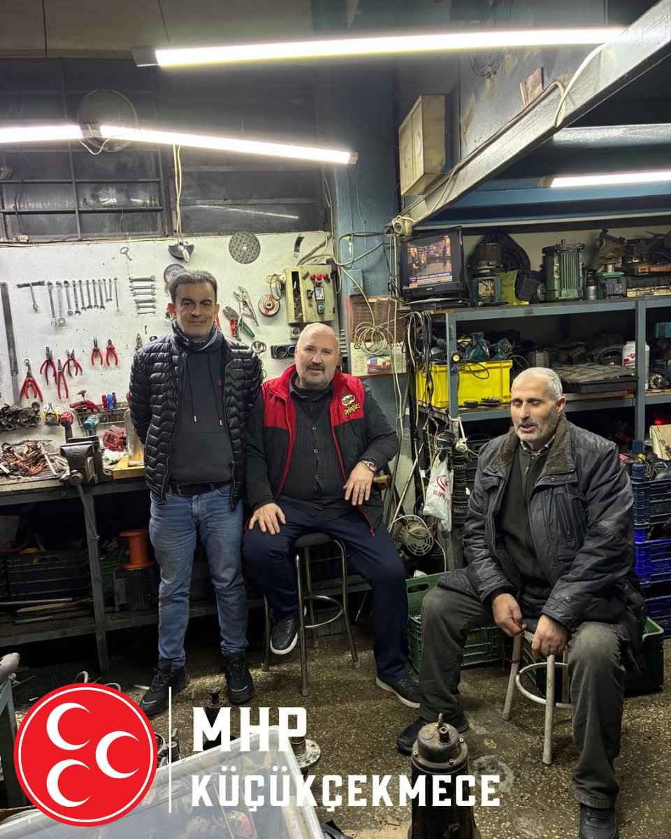 İlçe Yöneticilerimiz, Sayın Liderimizin talimatları doğrultusunda yürütülen #HayırlıGünlerKomşum ve #DerdinDerdimiz Sohbet Toplantıları çerçevesinde Altun Ailesi'nin Kemalpaşa Mahallesi'ndeki iş yerini ziyaret etmişlerdir.

<a href="/_MHPistanbul_/">MHP İstanbul</a>
#MHPİstanbul 
#MHPKüçükçekmece