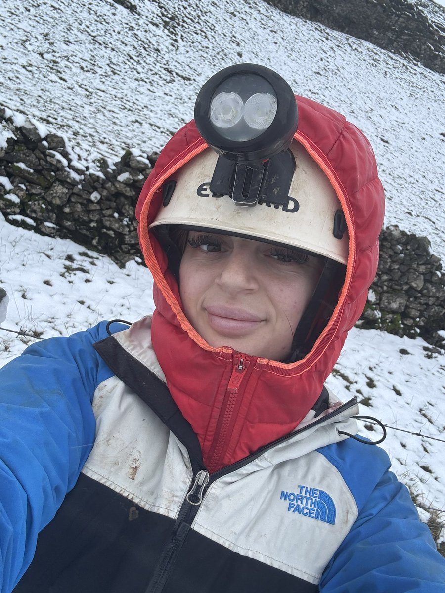 MissCavePE's tweet photo. The most amazing week on residential with the students 💙 absolutely had to get myself involved! https://t.co/43UmQBkqGE