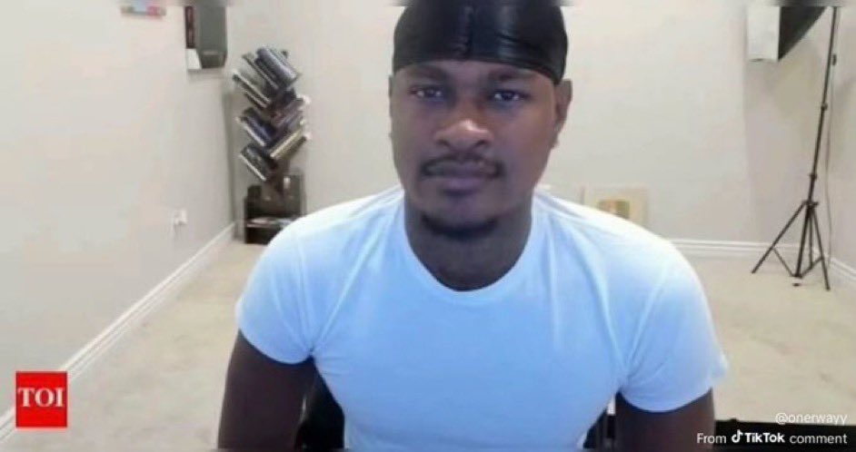 Mur 🥂 tweet media