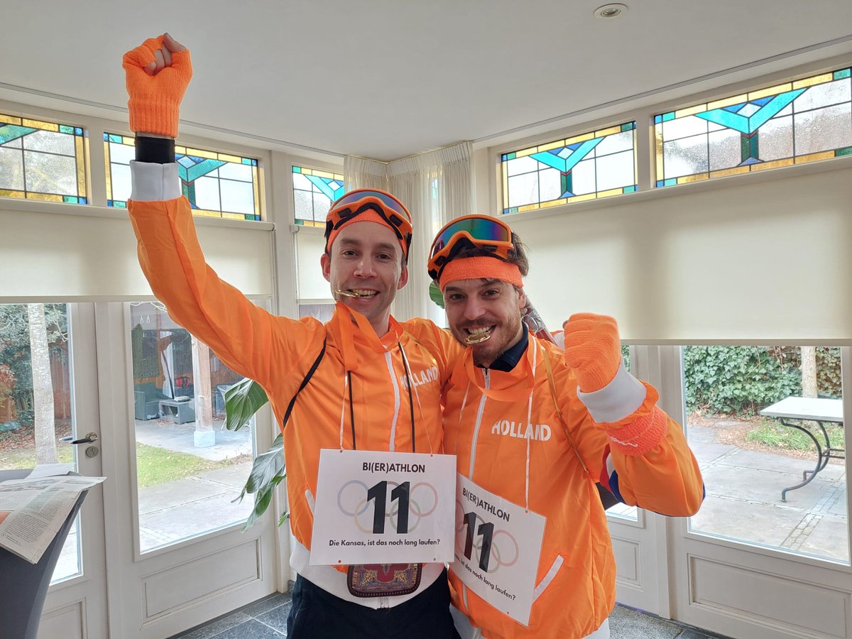 Goud gewonnen op de Kuukse Combinatie: Super Zachte G en de Bierathlon!

Nu houden we ons de komende dagen aan onze 3 Z's:

Zingen
Zuipen
en Zie maar hoe je thuis komt