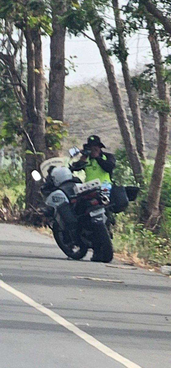 4 seguiditos despues de entrada y salida de Nata... <a href="/policiadepanama/">Policía Nacional</a> deben entender que son 5 horas hasta penonome y van de pesca.