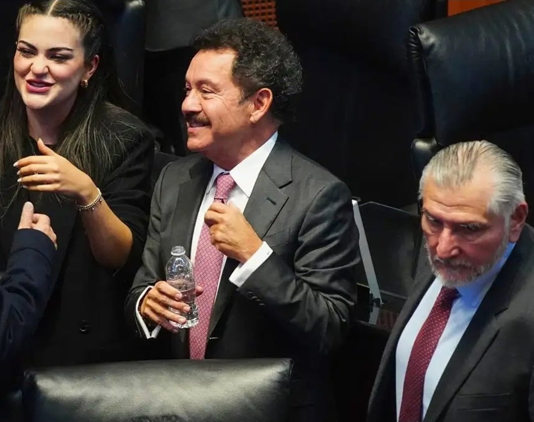 <a href="/silmagdala/">magdala</a> Monster viendo como se le va la paloma.
Más humillado.