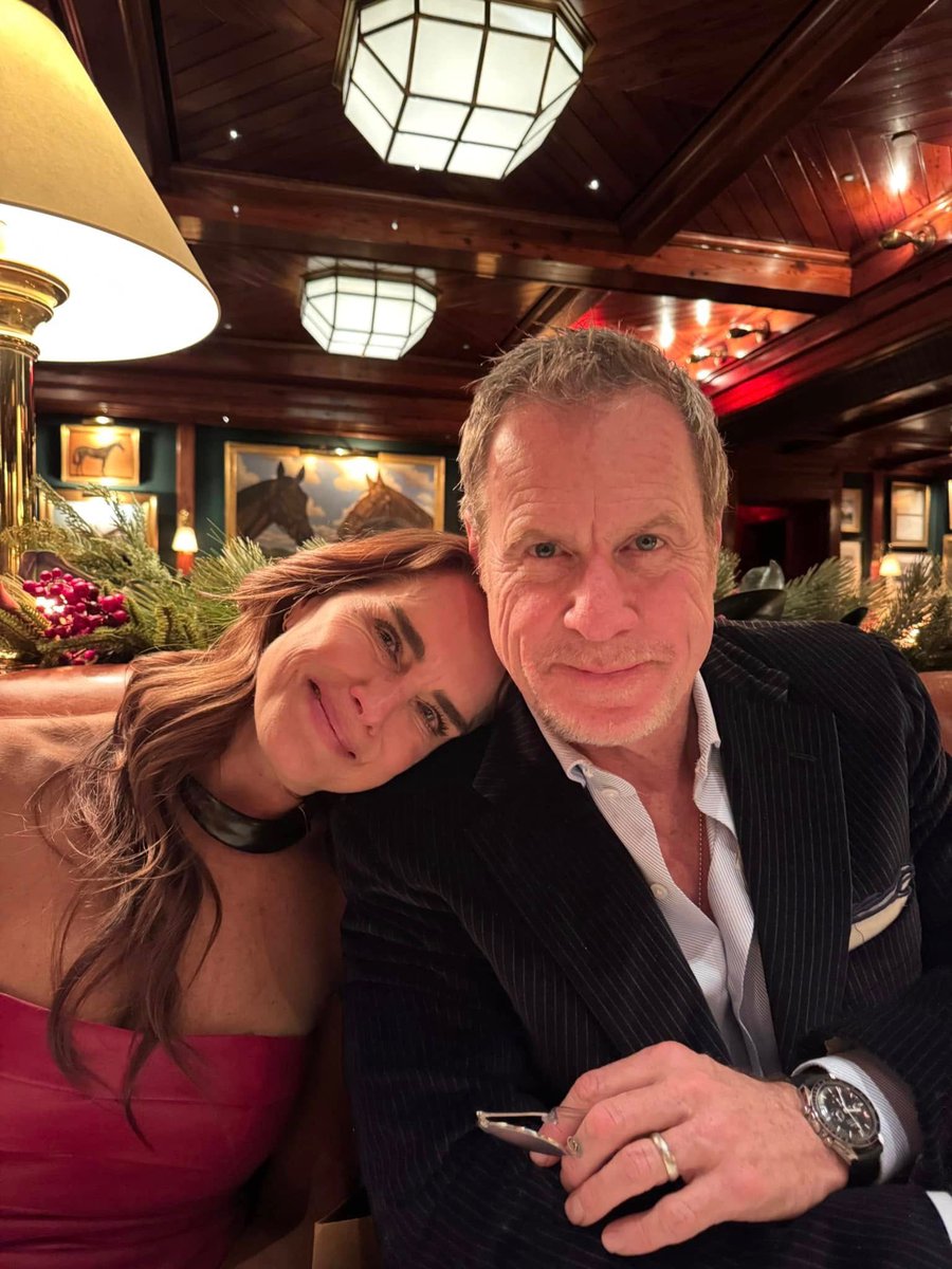 Brooke Shields tweet media