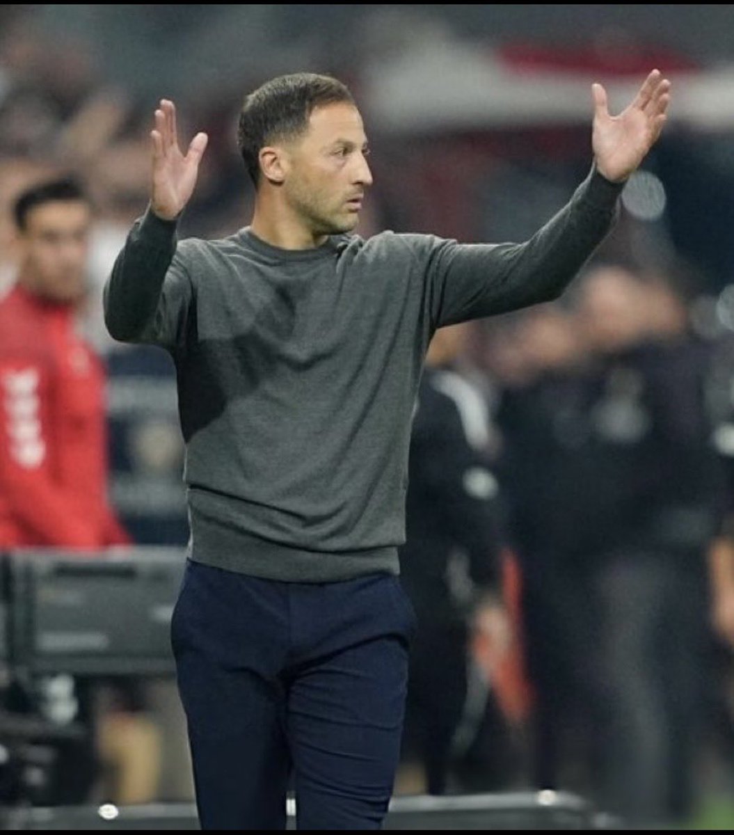 Fenerbahçe’de değişen

❌ Kibirli adam gitti
✔️ Sihirli adam geldi