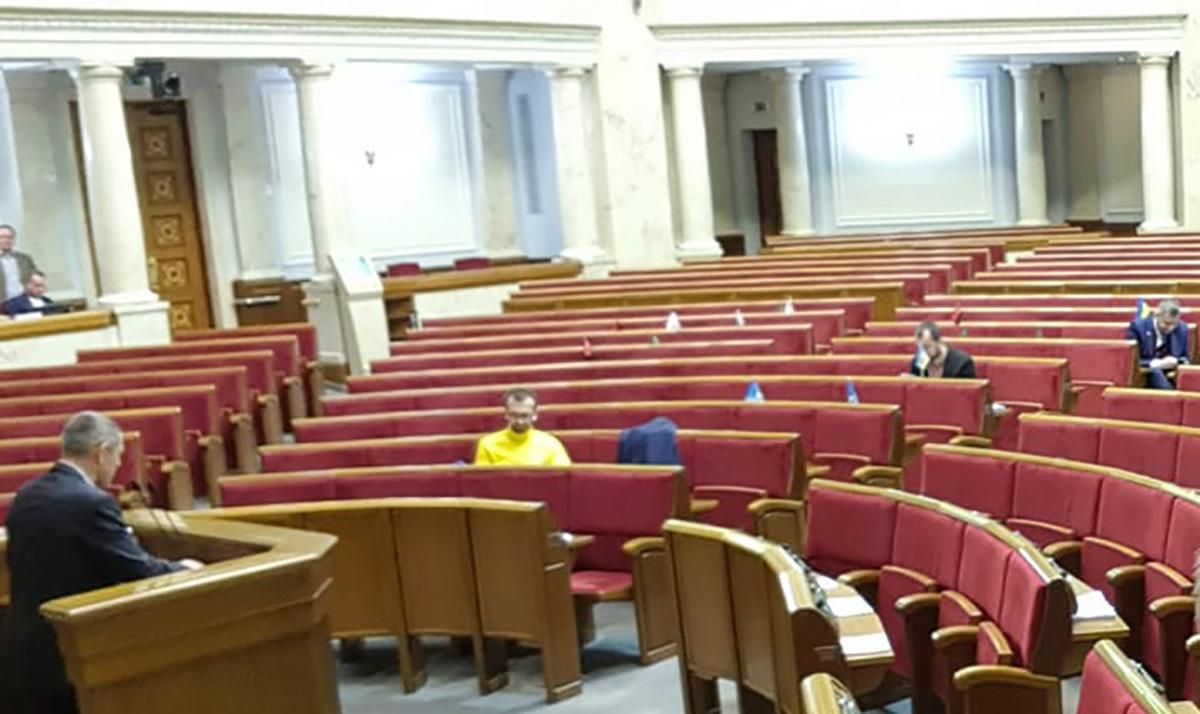Поки в Україні діятиме воєнний стан, відповідно до ухваленого закону, народні обранці будуть без відпусток, перерв і канікул, - завил Федір Веніславський 5 грудня 2023 року...
Стоп! Читаємо новину від 9 лютого 2026 року:
У січні-лютому 2026 року реєстр НАЗК поповнився десятками