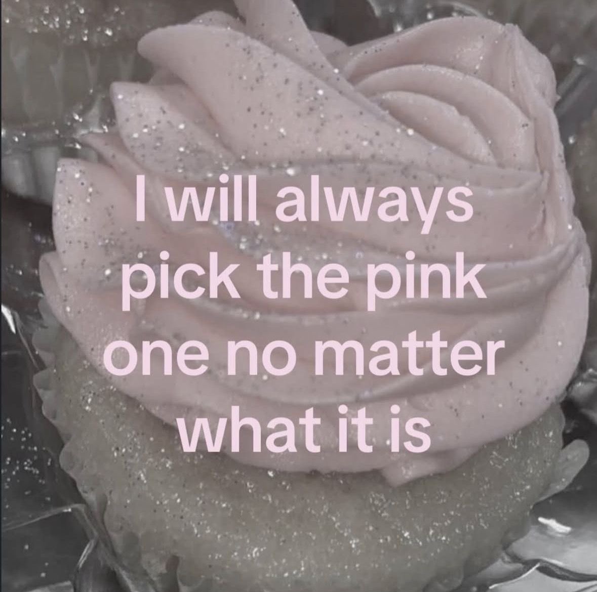 ଘ(੭*ˊᵕˋ)੭* ੈ♡‧₊˚ (@polkadtts) on Twitter photo 