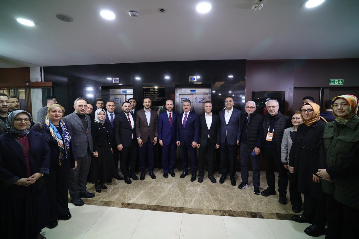 İlim Yayma Vakfı Mütevelli Heyeti Başkanı Bilal Erdoğan, 
AK Parti İstanbul İl Başkanlığı tarafından Kızılcahamam’da düzenlenen Mahalle Başkanları İstişare ve Değerlendirme Kampı’na katıldı.