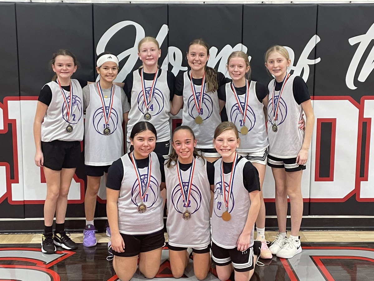 Monarch Basketball tweet media