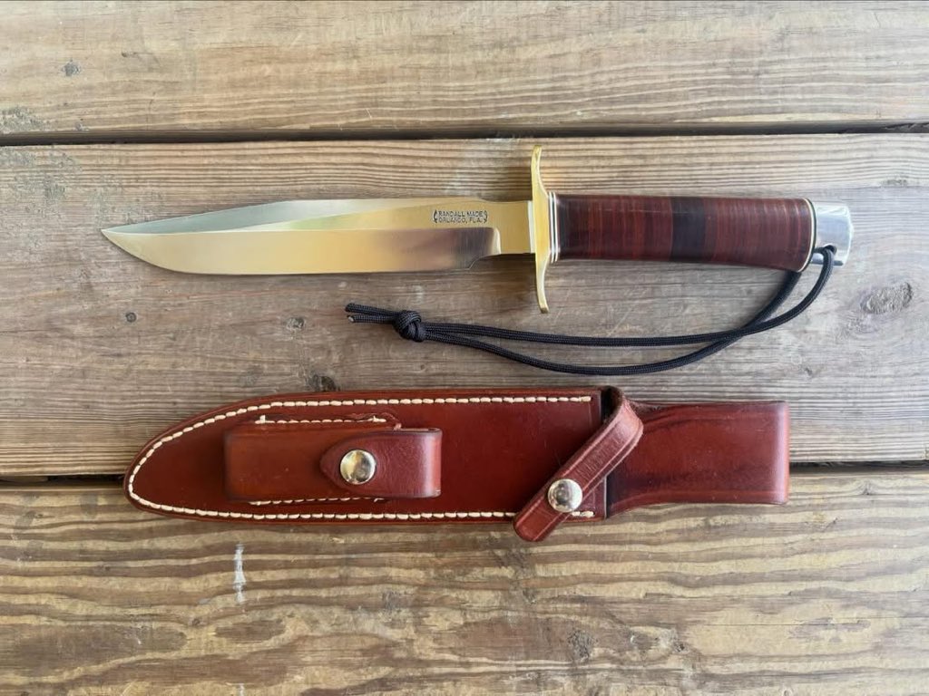 Larry Vickers tweet media