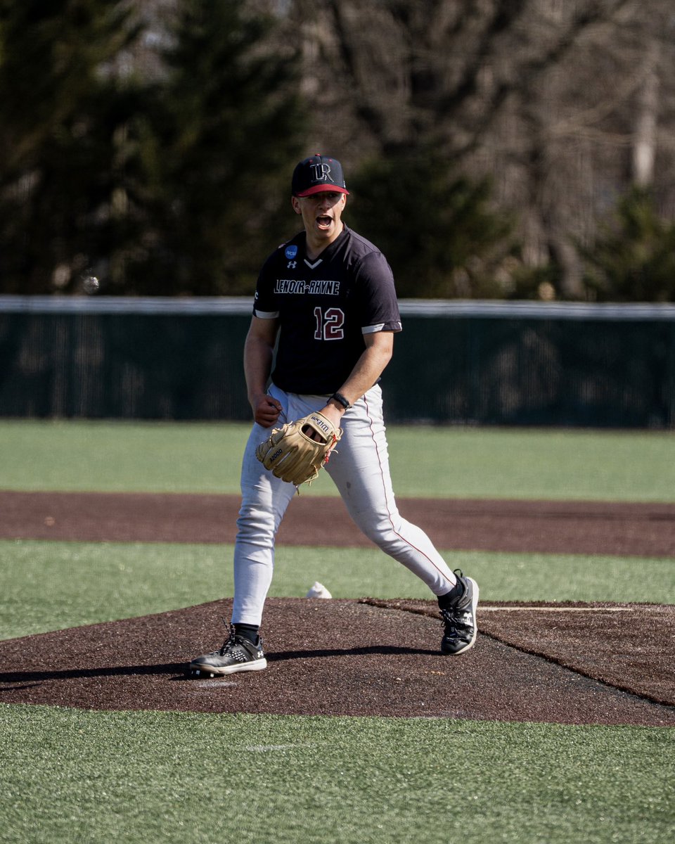LR BEARS BASEBALL tweet media