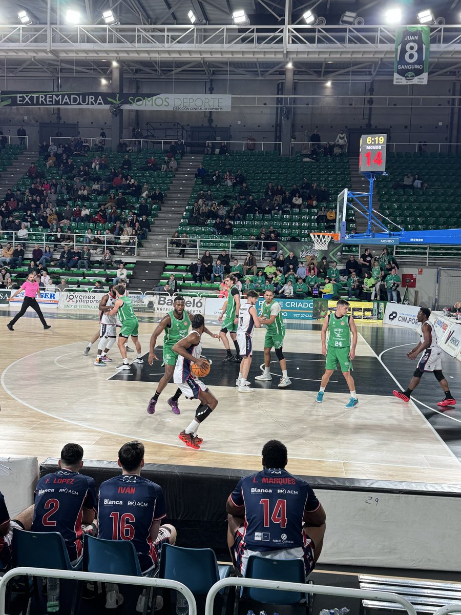 Y ahora <a href="/Caceres_Basket/">CacerEsBasket</a> 💚💚💚