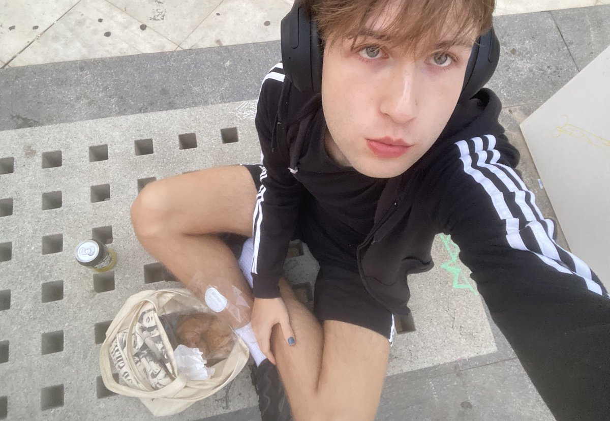 Dorian ꩜ tweet media