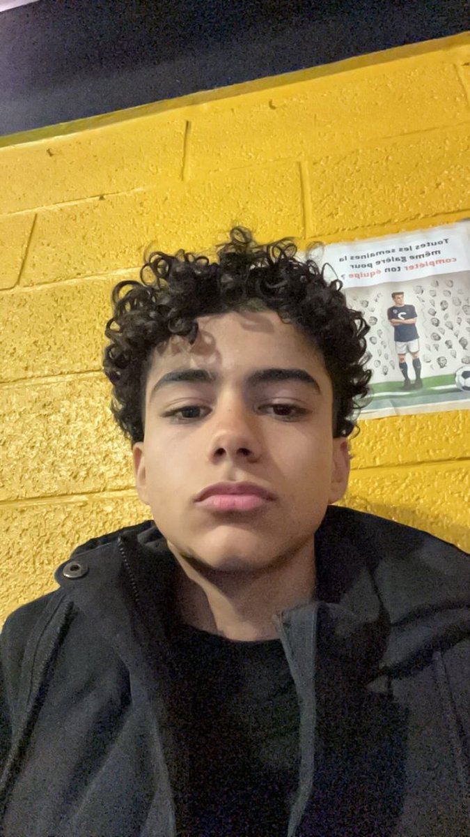 KyleVideo672's tweet photo. Should I shave it? https://t.co/IEdk5bEgjS