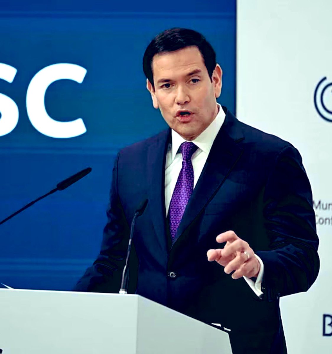 🇺🇸 MARCO RUBIO ANUNCIA EL FIN DE UNA ERA

No solo habla de política exterior: declara el funeral del orden global que Occidente abrazó tras 1945.

Basta de:
- Consenso automático en nombre de un “derecho internacional” que solo nosotros respetábamos.
- Organismos supranacionales