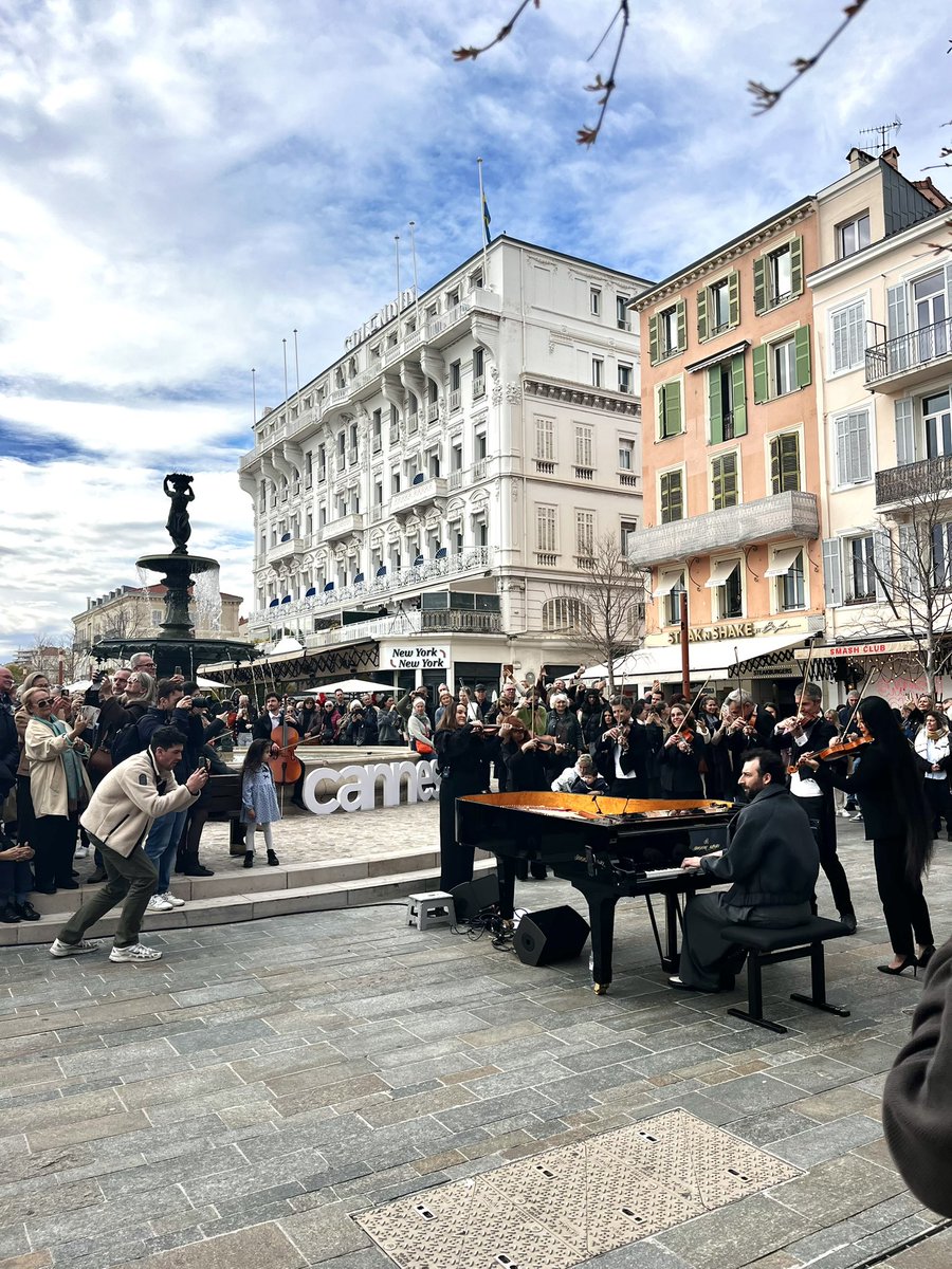 Régis Courvoisier tweet media