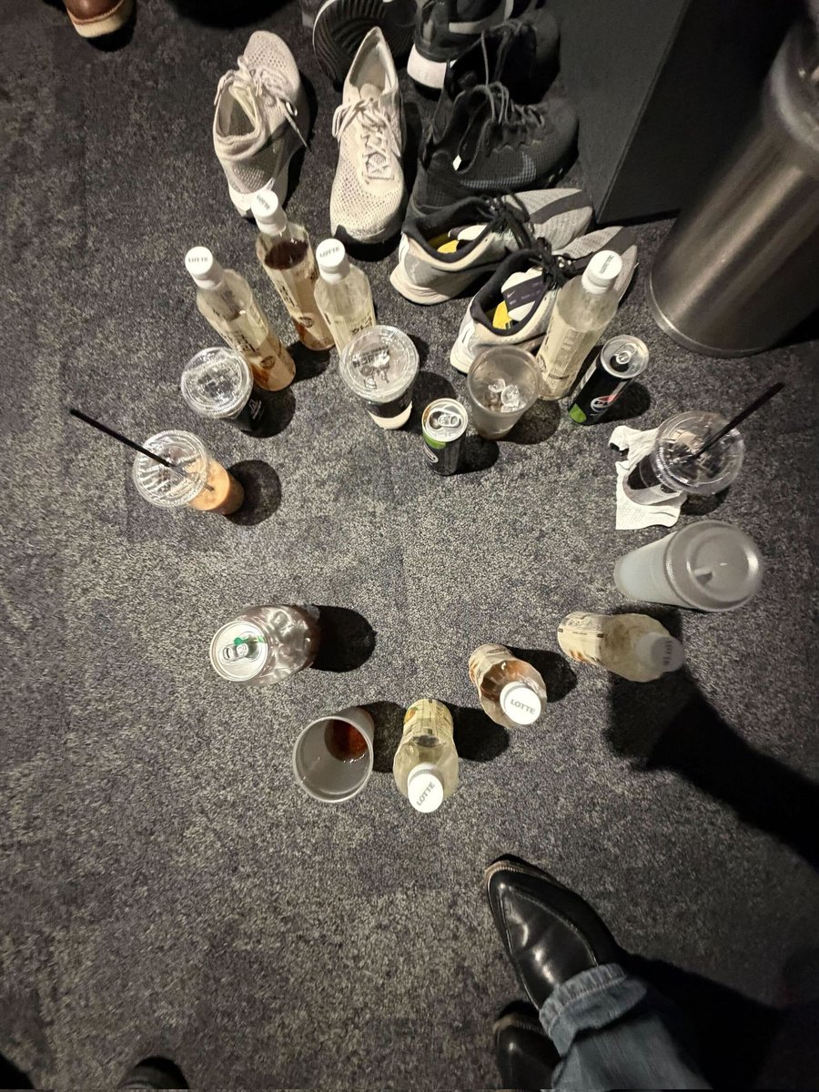 thinking about this picture seonghyeon had posted before, captioned “hybe gang”. there's exactly 17 drinks here... bighit fam??!!