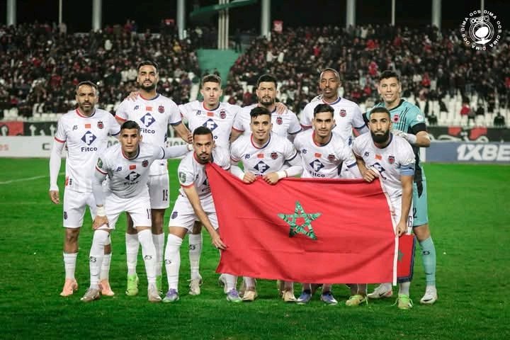 نادي أولمبيك أسفي يرفع راية الأمة المغربية من قلب الجزائر 🇲🇦❤️

#أولمبيك_أسفي #المغرب