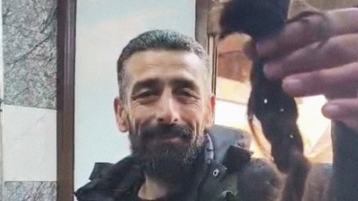 The terrorist “Rami Al-Dahash,” who was reportedly arrested by HTS terrorists for displaying a Kurdish woman’s braid, has now been released and was spotted in Raqqa today.

This is the “justice” the Julani terror regime claims it wants to establish in Syria.