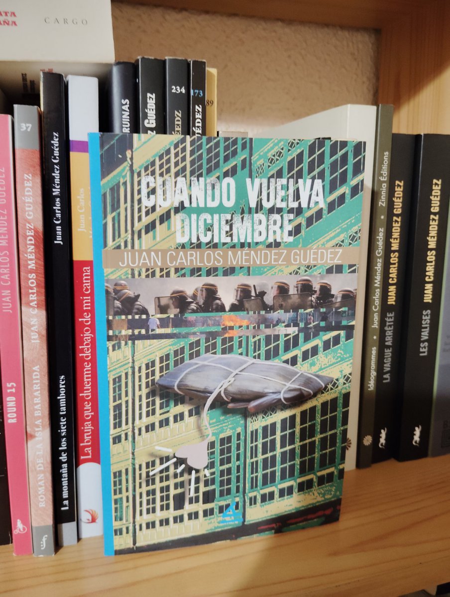 mendezguedez's tweet photo. Pausaje de la migración venezolana en libros: diáspora, exilio y otros dolores.
Mención a Cuando vuelva diciembre @PerezaEdiciones 
@ficcionbreve

https://t.co/BvzUU0zzOO https://t.co/yq8s0e6soD