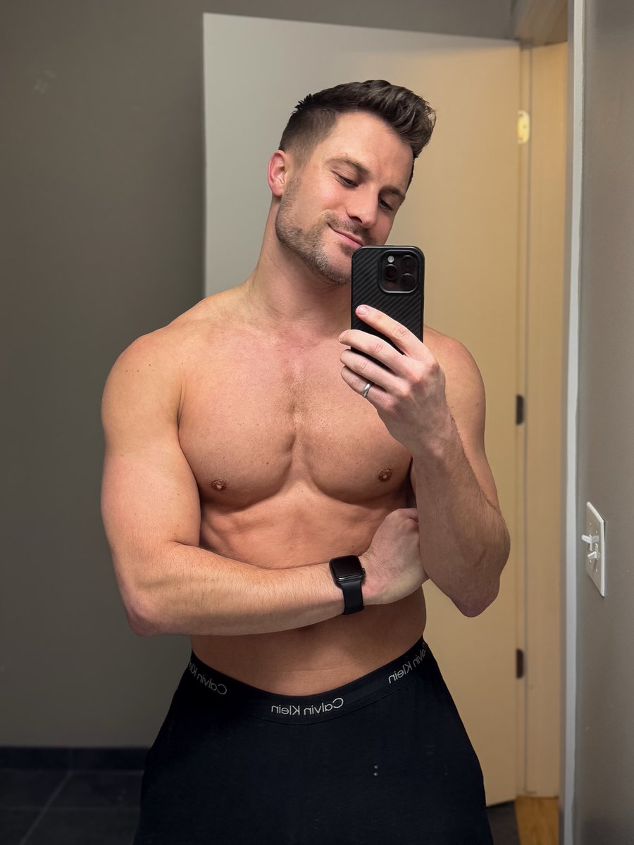 Maxwell tweet media