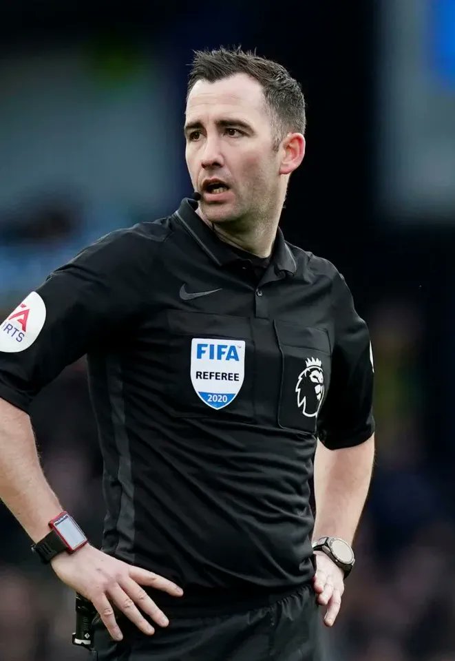 That was the worst officiating I've seen, I think probably ever. #NUFC

Unexcusably shit from ref and both linesmen. Despite the win, it was that bad, the club should lodge a complaint about so many decisions!