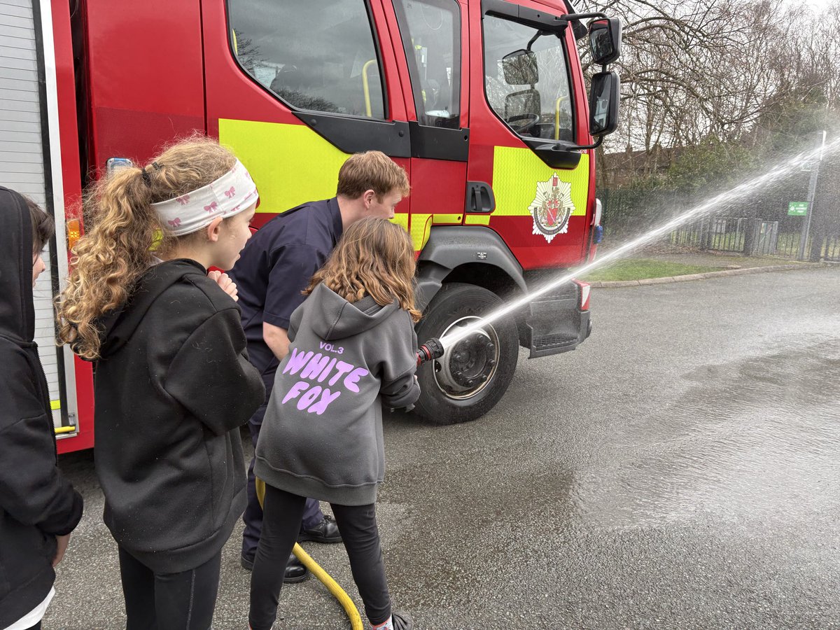 St Matthew's Primary tweet media