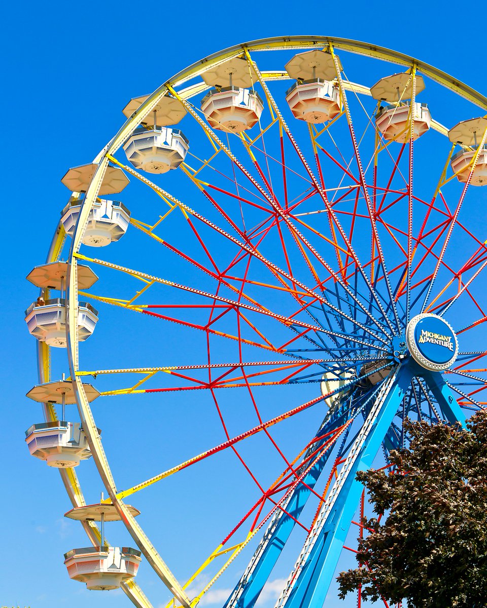 miadventure's tweet photo. "Wheel" you be our #Valentine? β€οΈ β₯οΈ π€ π§‘ π©΅ π π π π π©·
Not only is it #ValentinesDay, but it's also #NationalFerrisWheelDay!!! π‘ #MichigansAdventure https://t.co/HvZz5OA1I3
