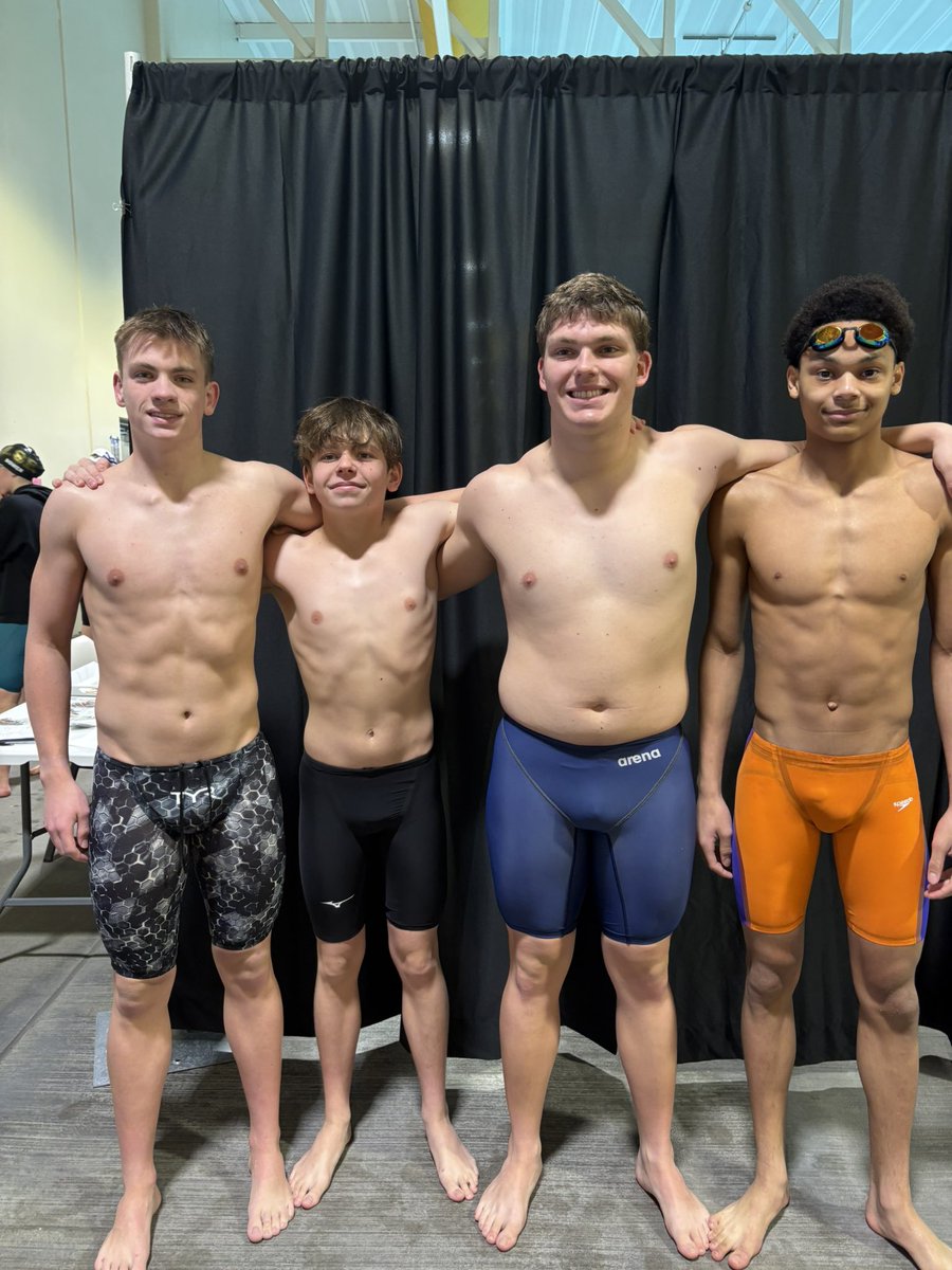 lnsathletics's tweet photo. The swim team is breaking more records day 2 of HAC! 🐊🏊‍♀️🏊‍♂️ https://t.co/C8IcaLr7Hk
