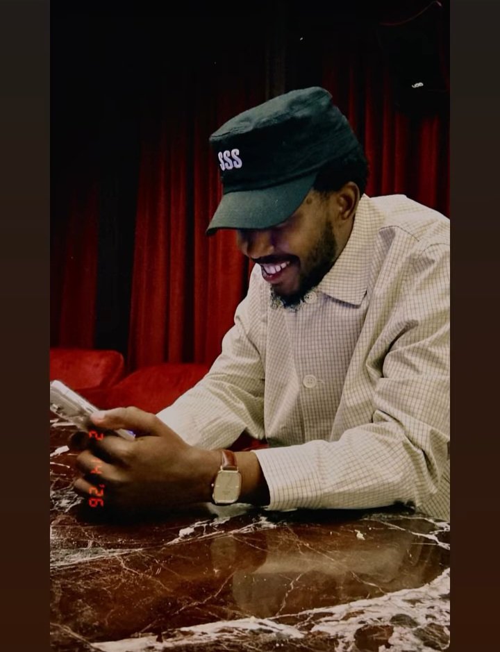 Ohhh my baby boy ❤️🔥❤️

SWEET GULUVA THE HOST 
VALENTINES DAY X SWEET GULUVA 
#SweetGuluvaAtOwnersOffice
#SweetGsLovesSweetGuluva