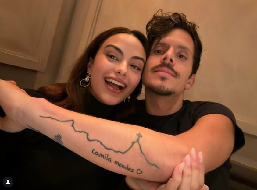 Amo eles, tatuagem feia mas muito coisa de Brasil realmente 😆