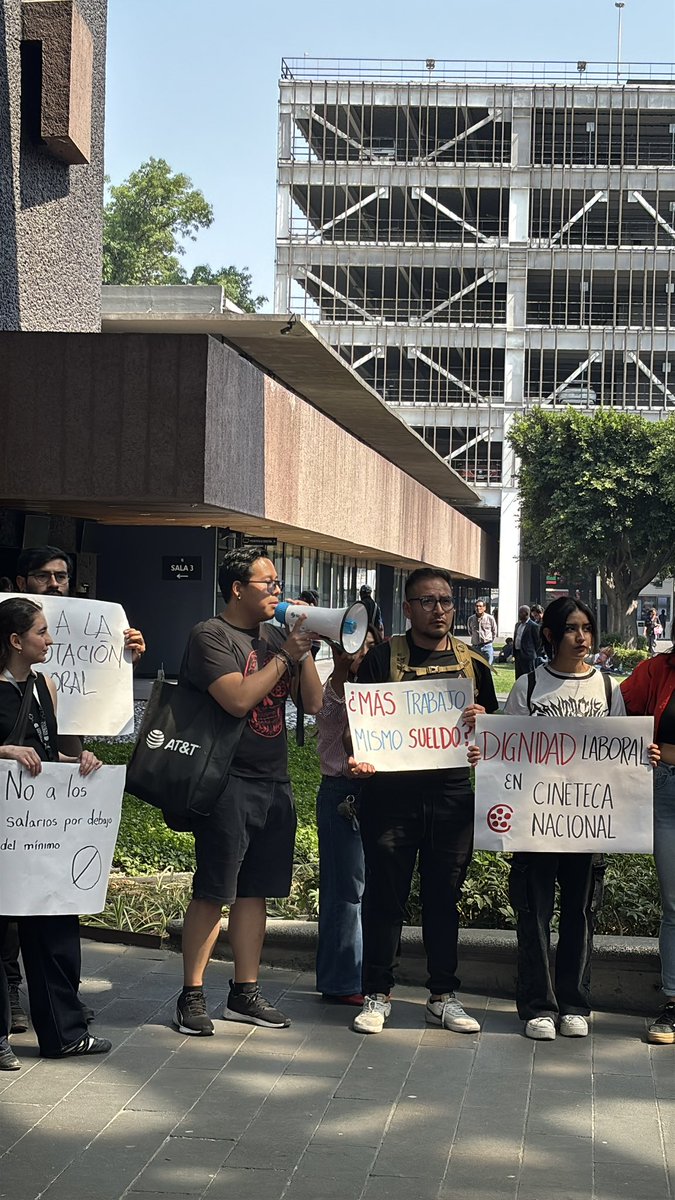 La Cineteca es un espacio necesario que me encanta, pero no podría existir sin sus trabajadores. Por dignidad laboral y tratos justos en la Cineteca Nacional 🫂